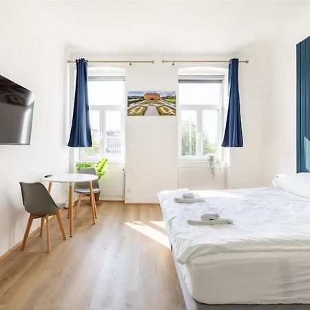 Apartment Near Schoenbrunn & Metro Viyana Dış mekan fotoğraf