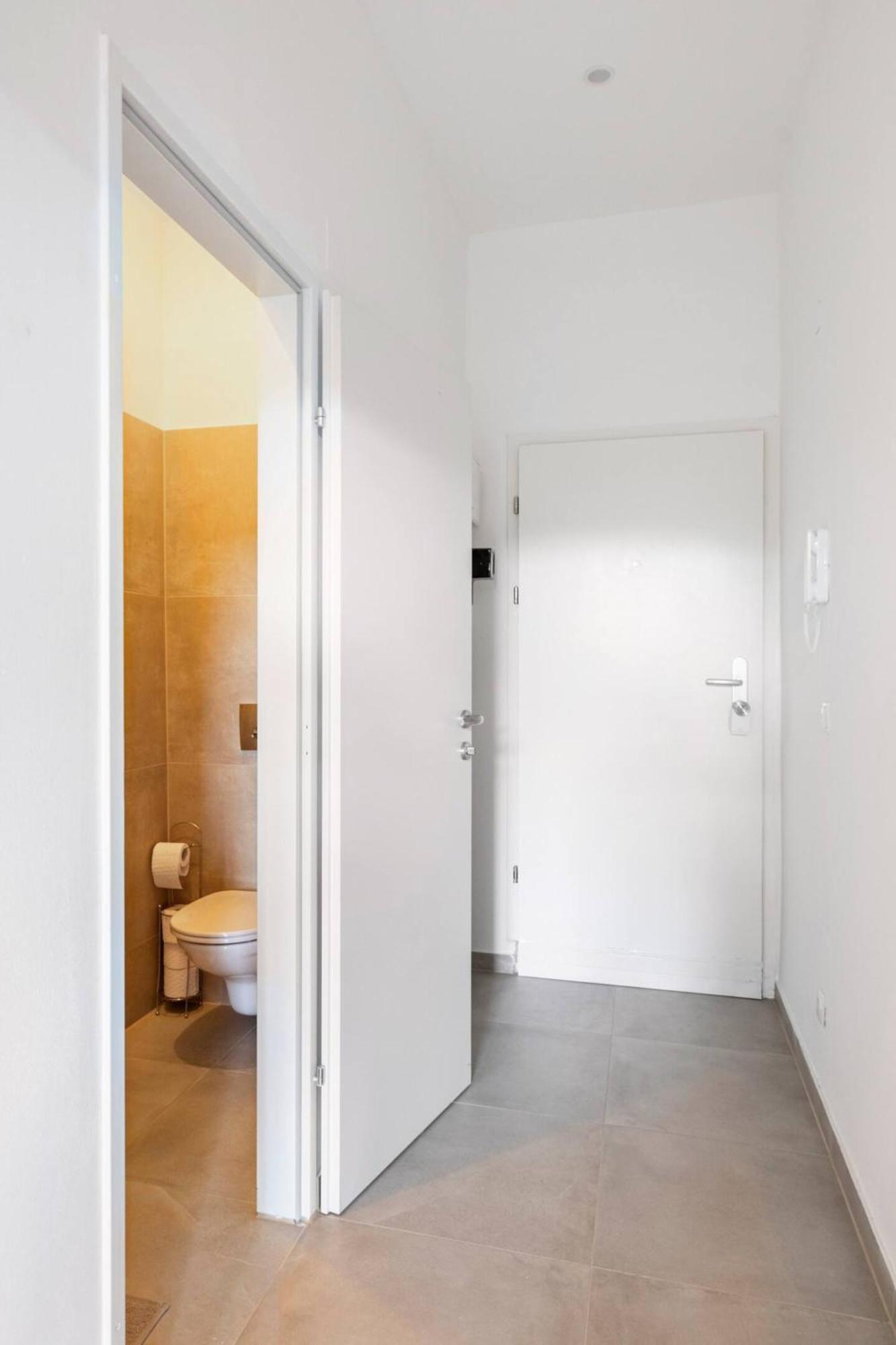 Apartment Near Schoenbrunn & Metro Viyana Dış mekan fotoğraf